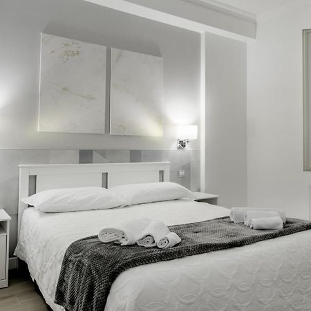 Guest House Romano Bagian luar foto
