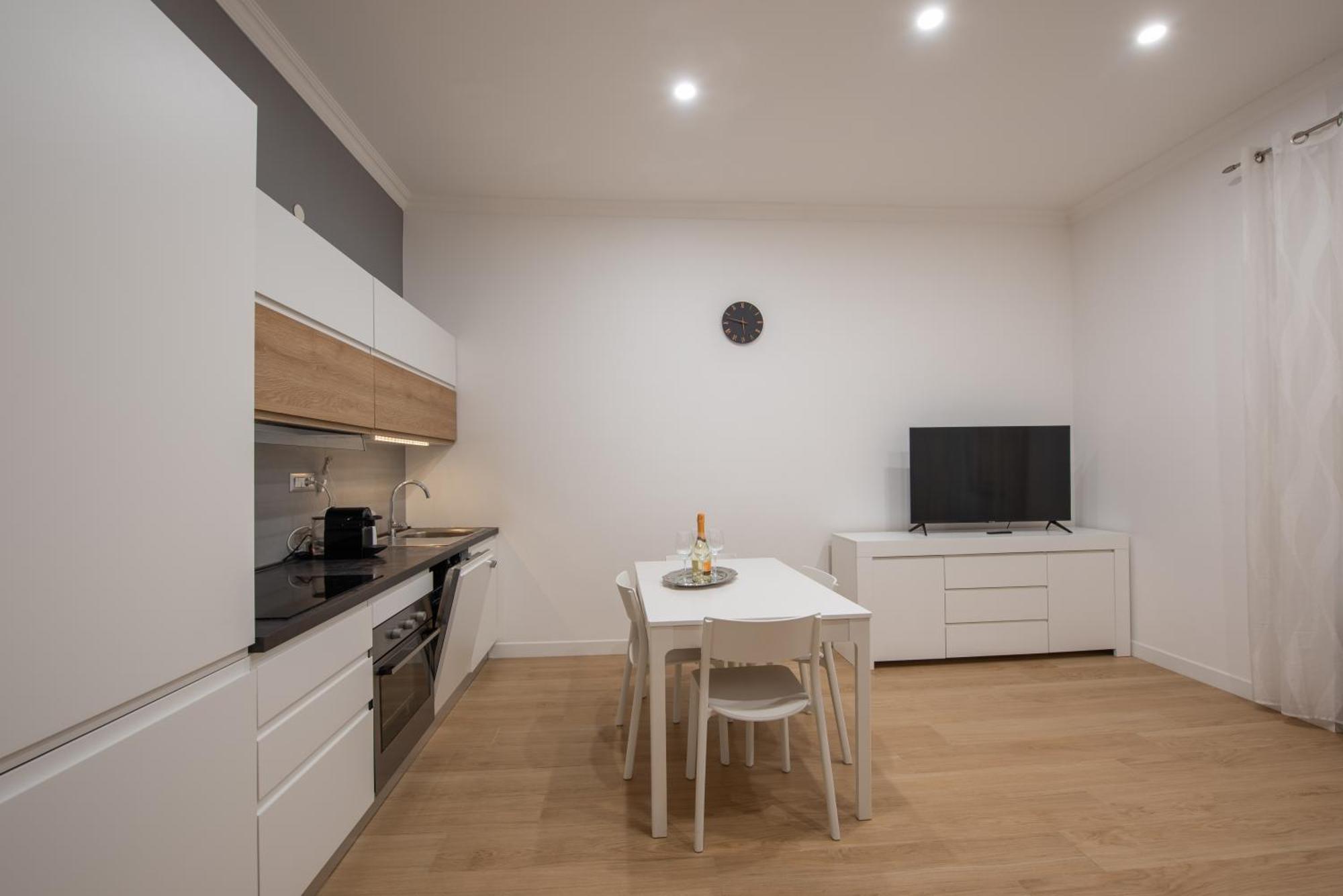 Guest House Romano Bagian luar foto